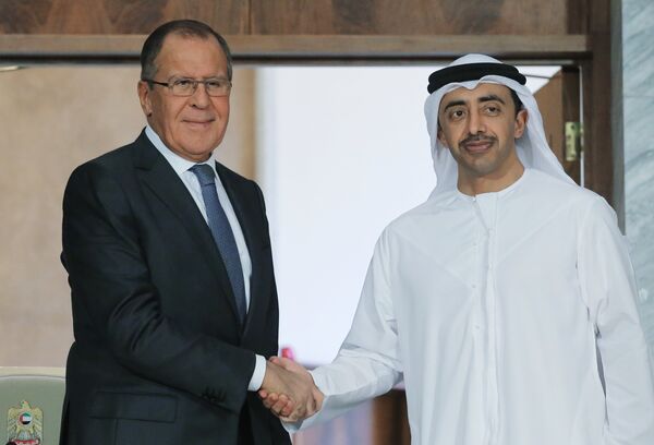 وزير الخارجية الروسي سيرغي لافروف و وزير الخارجية الإماراتي الشيخ عبدالله بن زايد آل نهيان - سبوتنيك عربي