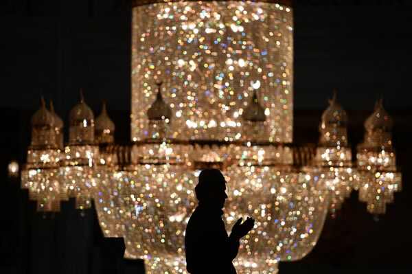 صلاة العيد في جامع موسكو الكبير في موسكو، روسيا صلاة العيد في جامع موسكو الكبير في موسكو، روسيا - سبوتنيك عربي