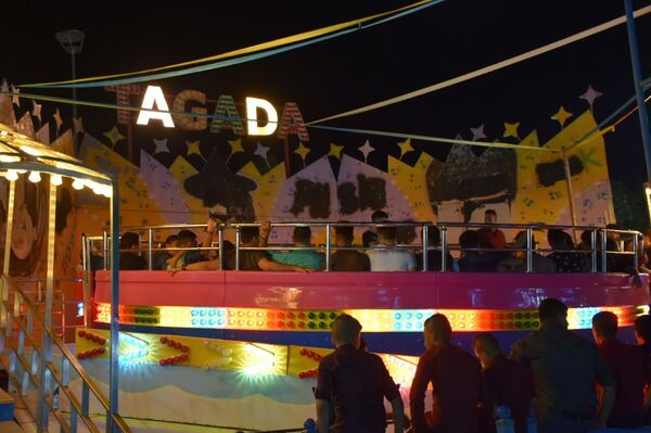 الملاهي تزين الموصل بعد خلاصها من داعش   - سبوتنيك عربي