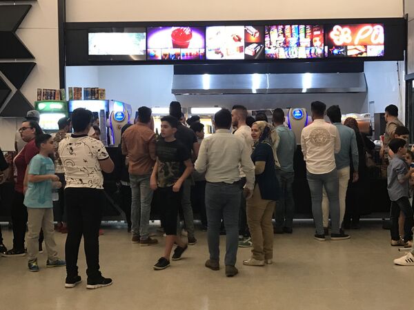 فتاة مشعوذة تكشف حب العراقيين للحياة  - سبوتنيك عربي