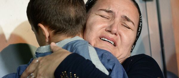 استقبال الأطفال الشيشانيين في مطار غروزني استقبال الأطفال الشيشانيين في مطار غروزني - سبوتنيك عربي