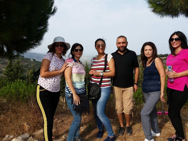 مسيرة شباب اليوغا في جبال اللاذقية - سبوتنيك عربي