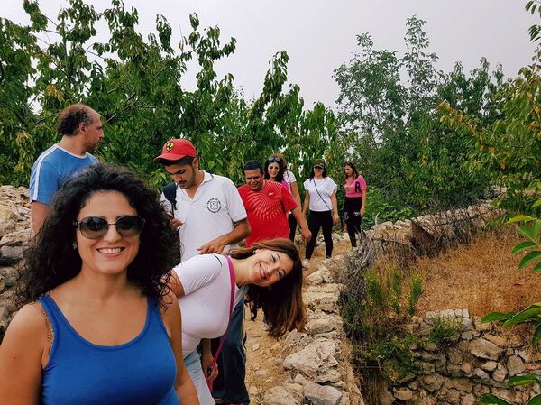 مسرة شباب اليوغا في جبال اللاذقية - سبوتنيك عربي