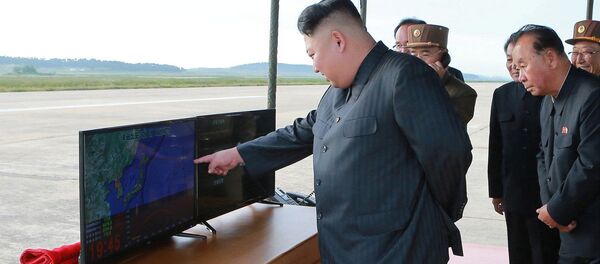 إطلاق صاروخ من طراز هواسونغ-12 (Hwasong-12)، كوريا الشمالية، 16 سبتمبر/ أيلول 2017 - سبوتنيك عربي