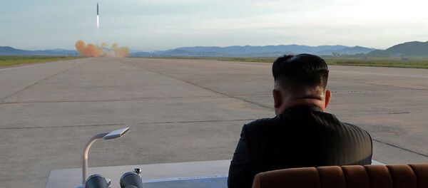 إطلاق صاروخ من طراز هواسونغ-12 (Hwasong-12)، كوريا الشمالية، 16 سبتمبر/ أيلول 2017 - سبوتنيك عربي