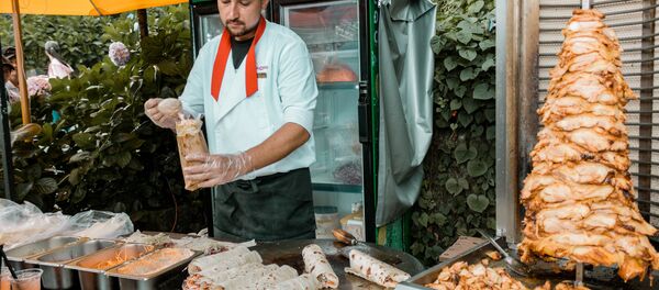 نهاية الحرب في سوريا تبدأ بسندويشة  الشاورما - سبوتنيك عربي