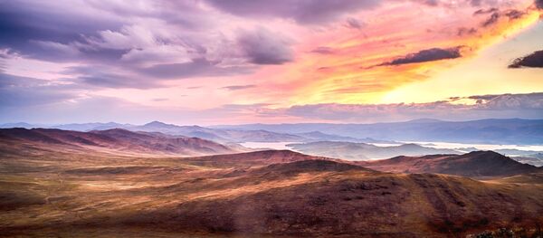 غروب الشمس على جزيرة أولخون ببايكال، روسيا - سبوتنيك عربي