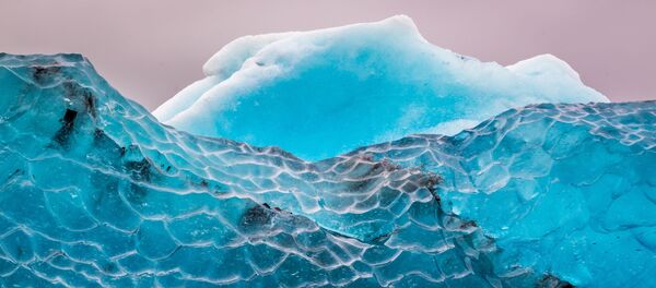 الجبل الجليدي الأزرق الجبل الجليدي الأزرق - سبوتنيك عربي