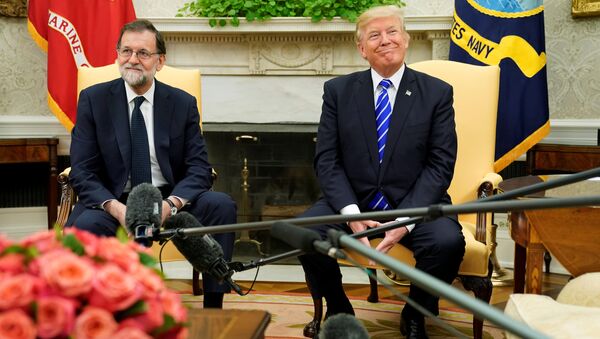 ترامب مع رئيس الوزراء الاسباني ماريانو راخوي - سبوتنيك عربي