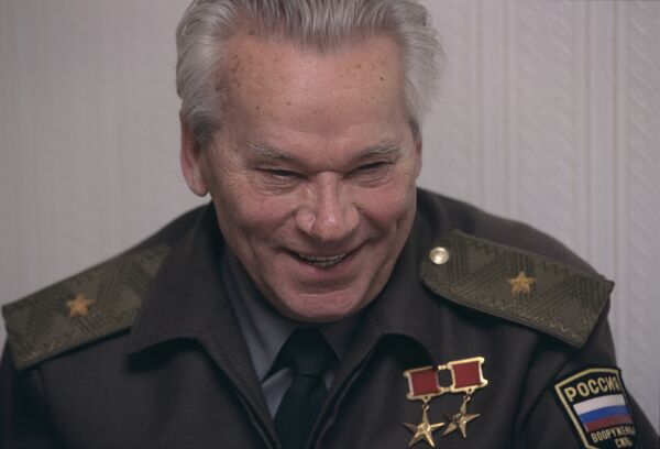 ميخائيل كلاشنيكوف، مخترع رشاش كلاشنيكوف - سبوتنيك عربي