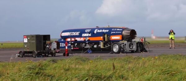 محرك مقاتلة على سيارة - سبوتنيك عربي