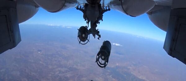 طائرات تابعة للقوات الجوية الفضائية الروسية خلال شن ضربات جوية على مواقع تابعة لتنظيم داعش الإرهابي في سوريا - سبوتنيك عربي