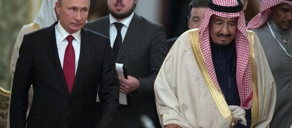 محادثات الرئيس الروسي فلاديمير بوتين والعاهل السعودي الملك سلمان بن عبد العزيز آل سعود في قصر الكرملين، موسكو، روسيا - سبوتنيك عربي