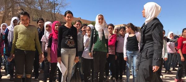 مدرسة للإناث في دير الزور، سوريا - سبوتنيك عربي