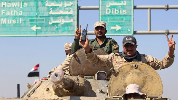 القوات العراقية تتقدم الأحياء الجنوبية في كركوك، العراق 16 أكتوبر/ تشرين الأول 2017 - سبوتنيك عربي