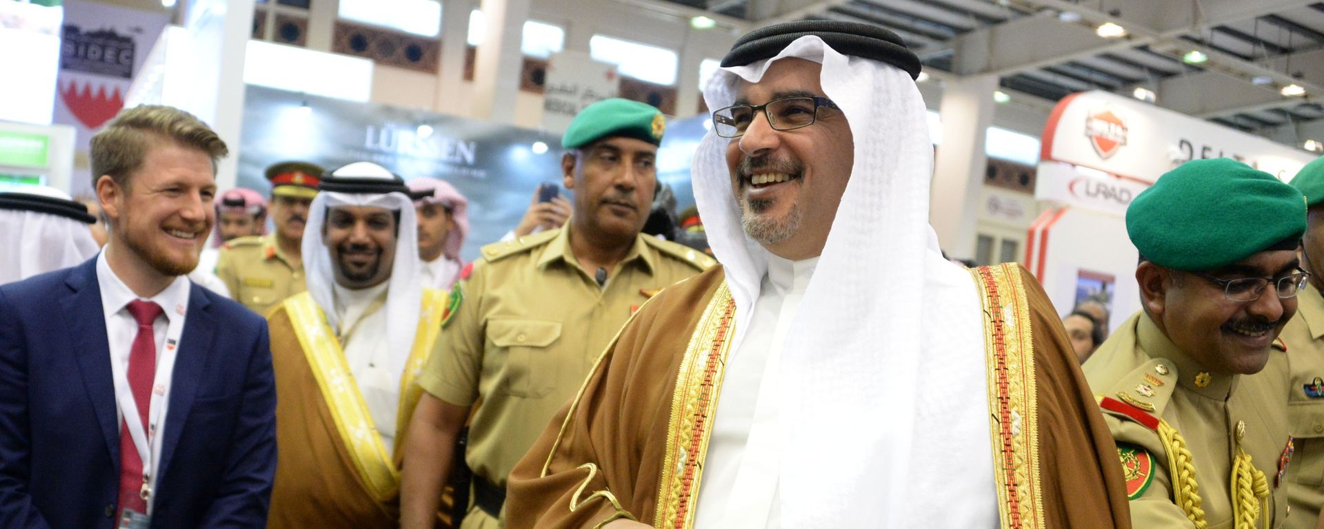 المعرض العسكري الدولي في البحرين (BIDEC-2017) - النائب الأول لرئيس مجلس الوزراء وولي عهد مملكة البحرين الشيخ سلمان بن حمد آل خليفة  - سبوتنيك عربي, 1920, 20.04.2022