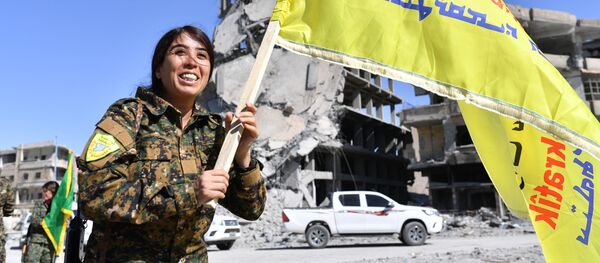 القوات الديموقراطية السورية في الرقة، سوريا 17 أكتوبر/ تشرين الأول 2017 - سبوتنيك عربي