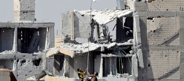 الرقة، سوريا 17 أكتوبر/ تشرين الأول 2017 - سبوتنيك عربي