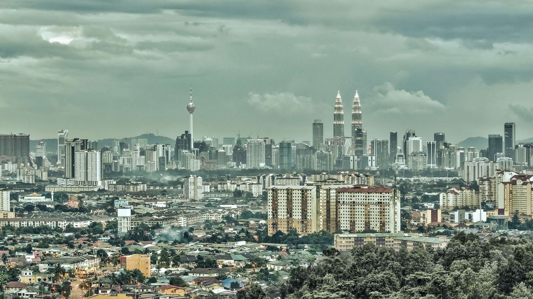 رئيس وزراء تايلاند يعتزم زيارة ماليزيا لتوقيع إعلان تسوية النزاع مع كمبوديا