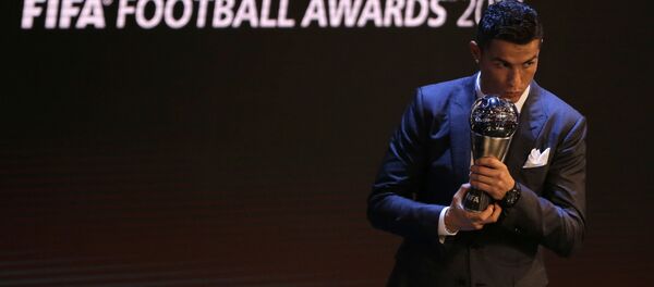 حفل توزيع جائزة الأفضل في 2017 والمقدمة من الاتحاد الدولي لكرة القدم فيفا في بريطانيا 23 أكتوبر/ تشرين الأول 2017 - كريستيانو رونالدو (ريال مدريد) - سبوتنيك عربي