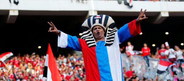 مشجع مصري بعد تأهل الفراعنة إلى مونديال روسيا 2018 - سبوتنيك عربي