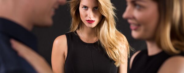 دلائل تكشف خيانة زوجك لك - سبوتنيك عربي