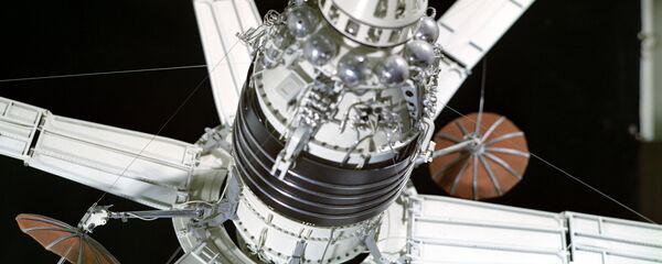 قمر صناعي للاتصالات - سبوتنيك عربي