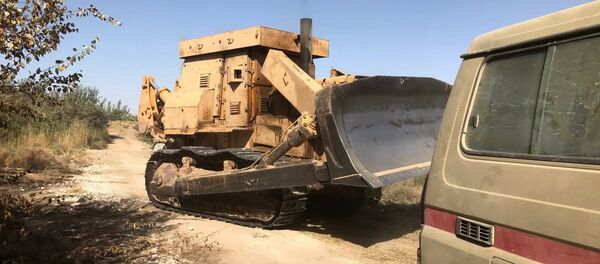 بلدوزر الجيش السوري بلدوزر الجيش السوري - سبوتنيك عربي