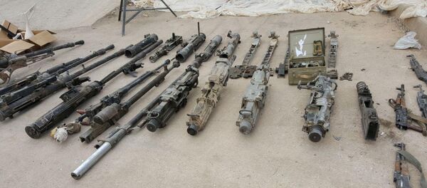 الجيش السوري يعثر على سيارة مفخخة بها عبوة تحتوى مواد كيميائية خلال تمشيطه دير الزور - سبوتنيك عربي