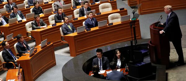 زيارة عمل إلى آسيا - الرئيس دونالد ترامب في سيئول، كوريا الجنوبية 8 نوفمبر/ تشرين الثاني 2017 - سبوتنيك عربي