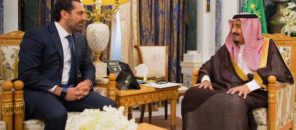 ملك السعودية سلمان بن عبدالعزيز ورئيس الوزراء اللبناني سعد الحريري في الرياض، السعودية 6 نوفمبر/ تشرين الثاني 2017 - سبوتنيك عربي