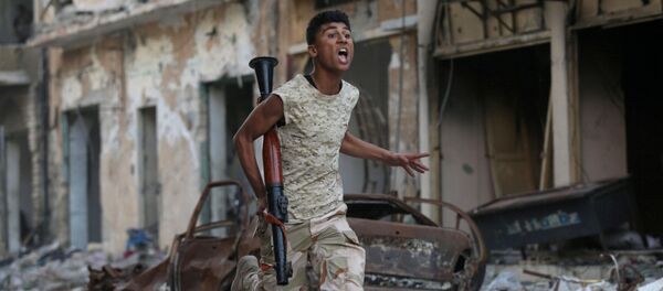 عناصر الجيش الوطني الليبي خلال مواجهة إرهابيي تنظيم داعش في بنغازي، ليبيا 9 نوفمبر/ تشرين الثاني 2017 عناصر الجيش الوطني الليبي خلال مواجهة إرهابيي تنظيم داعش في بنغازي، ليبيا 9 نوفمبر/ تشرين الثاني 2017 - سبوتنيك عربي