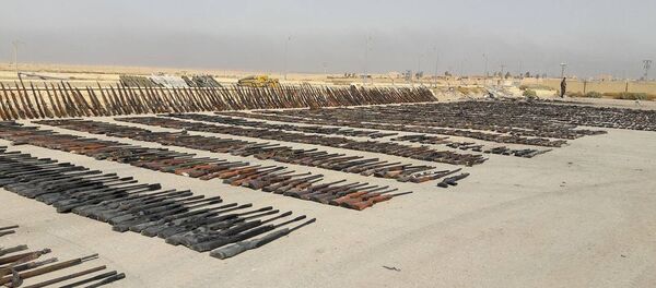 الدلائل والقرائن من أسلحة ووثائق تثبت تورط دول كالولايات المتحدة في الإرهاب - سبوتنيك عربي