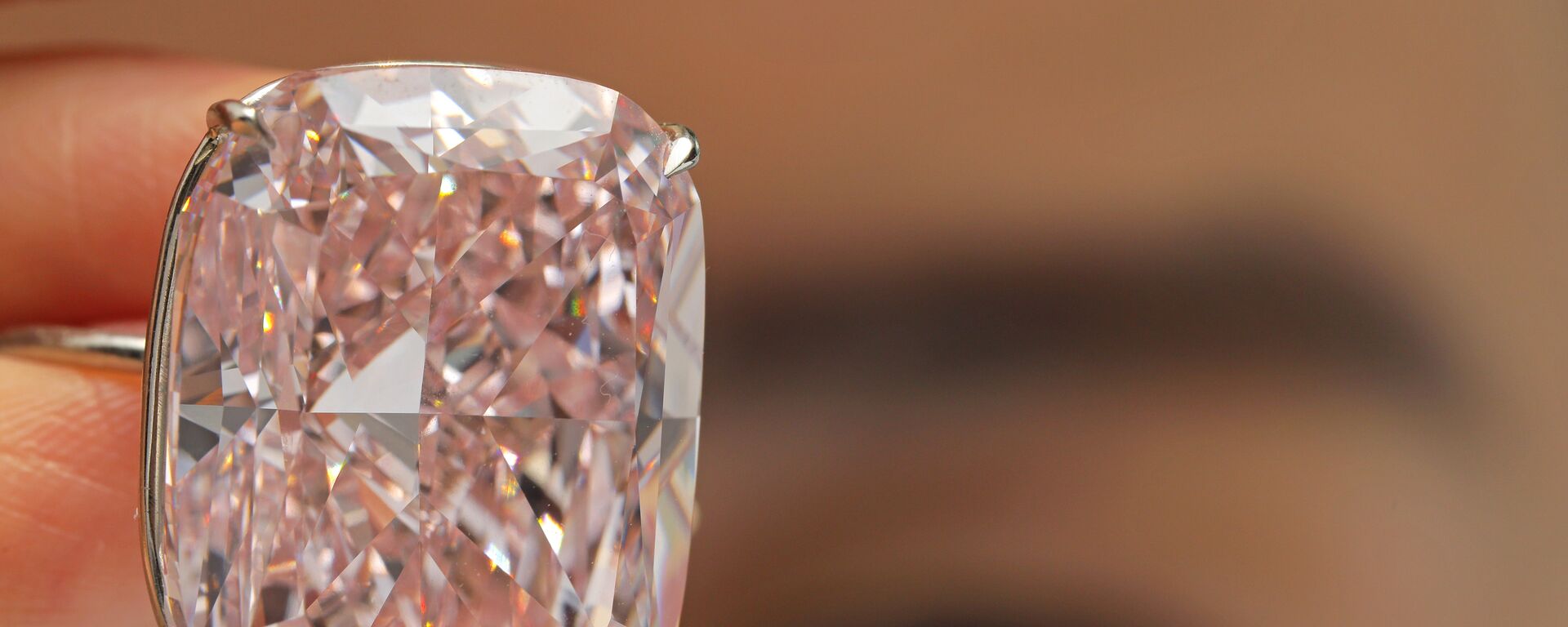 ألماس - سبوتنيك عربي, 1920, 02.12.2024