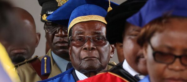 أول ظهور لرئيس زيمبابوي موغابي بعد الانقلاب - سبوتنيك عربي