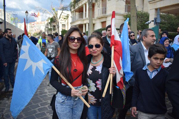 فيديو وصور...إحتفال حاشد للحريري بعد عودته إلى بيروت - سبوتنيك عربي
