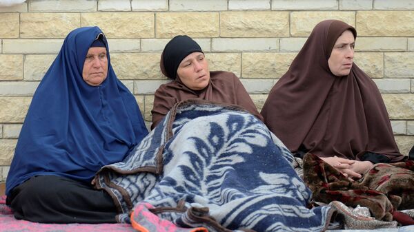 أقارب ضحايا الهجوم الإرهابي على المسجد شمال سيناء - سبوتنيك عربي