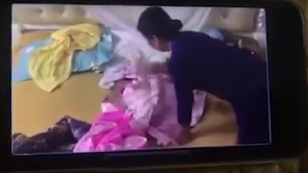 حاضنة في فيتنام تضرب طفلة بوحشية - سبوتنيك عربي