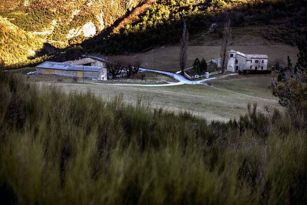 قرية روشفوشار، فرنسا - يسكنها شخص واحد فقط، ويعمل حارسا لحماية أنقاض القلعة القديمة. - سبوتنيك عربي