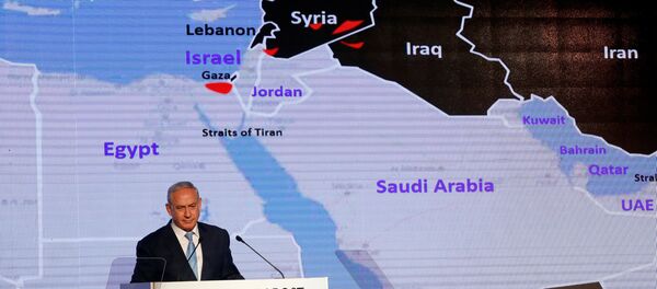 رئيس الوزراء الإسرائيلي بنيامين نتنياهو خلال إلقاء كلمة في مؤتمر صحيفة ديبلوماتيك جيروساليم بوست في القدس، 6 ديسمبر/ كانون الأول 2017 - سبوتنيك عربي