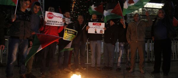 احتجاجات على قرار دونالد ترامب بشأن القدس في بيت لحم، فلسطين 6 ديسمبر/ كانون الأول 2017 - سبوتنيك عربي