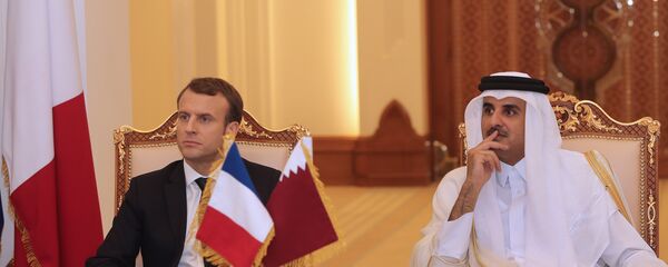 الرئيس الفرنسي امانويل ماكرون وأمير دولة قطر الشيخ تميم بن حمد آل ثاني الرئيس الفرنسي امانويل ماكرون وأمير دولة قطر الشيخ تميم بن حمد آل ثاني - سبوتنيك عربي
