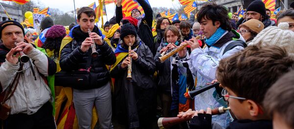 مظاهرة لأنصار كتالونيا، لتأييد رئيس الوزراء السابق الكتالوني كارليس بيغديمونت في بروكسل، بلجيكا - سبوتنيك عربي