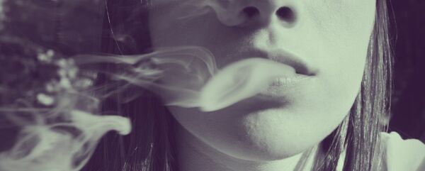 دراسة : التدخين يؤثر في الجاذبية - سبوتنيك عربي