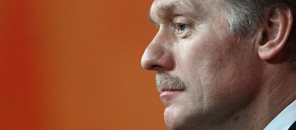 المتحدث الرسمي باسم الرئاسة الروسية دميتري بيسكوف خلال المؤتمر الصحفي الكبير السنوي للرئيس الروسي فلاديمير بوتين، 14 ديسمبر/ كانون الأول 2017 - سبوتنيك عربي