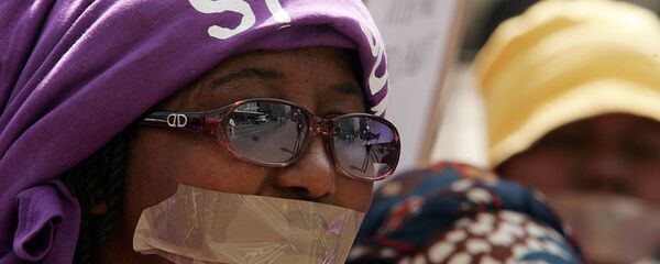 هيومن رايتس: شرطة كينيا اغتصبت نساء خلال الانتخابات هيومن رايتس: شرطة كينيا اغتصبت نساء خلال الانتخابات - سبوتنيك عربي