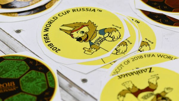 إنتاج الهدايا التذكارية بمناسبة كأس العالم 2018 في روسيا - سبوتنيك عربي
