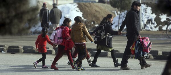 الوضع بعد الهجوم على مركز التدريب الاستخباراتي الأفغاني في كابول، أفغانستان 18 ديسمبر/ كانون الأول 2017 - سبوتنيك عربي