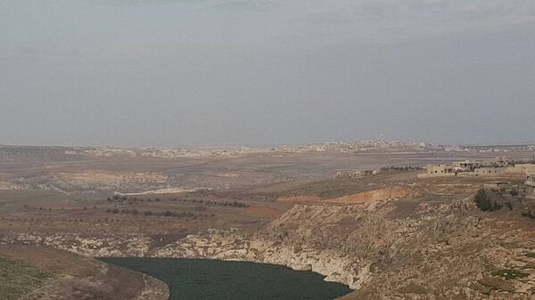 مسلحو النصرة استخدموا الجرارات في هجومهم على ريف حماة مسلحو النصرة استخدموا الجرارات في هجومهم على ريف حماة - سبوتنيك عربي