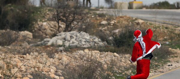 احتجاجات واشتباكات في رام الله،  الضفة الغربية، فلسطين 19 ديسمبر/ كانون الأول 2017 - سبوتنيك عربي